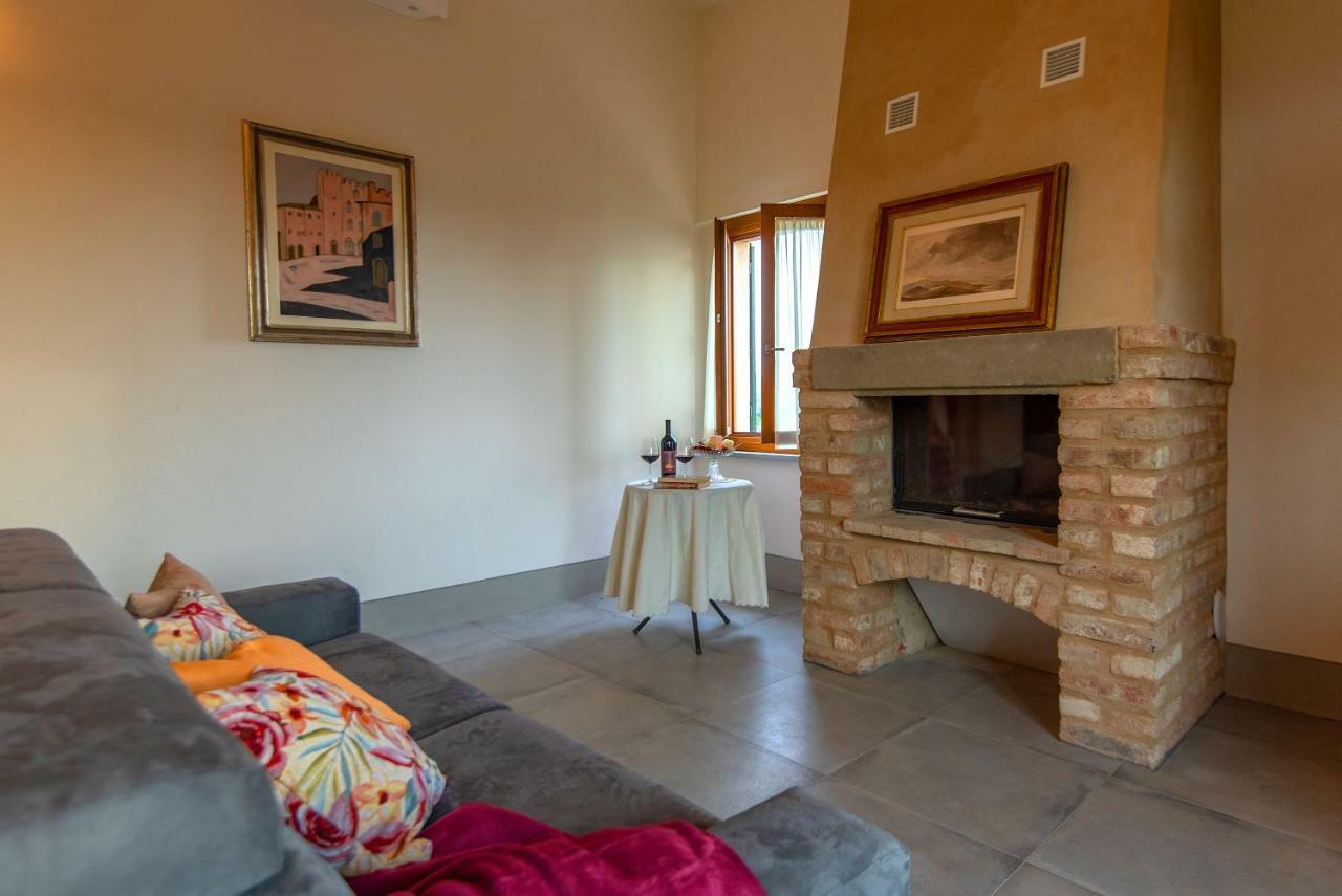 Agriturismo Villa Ulivello In Chianti Страда Экстерьер фото